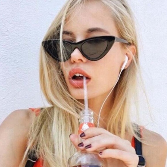 Accessories - Slim Black Cat Eye Sunglasses NEW